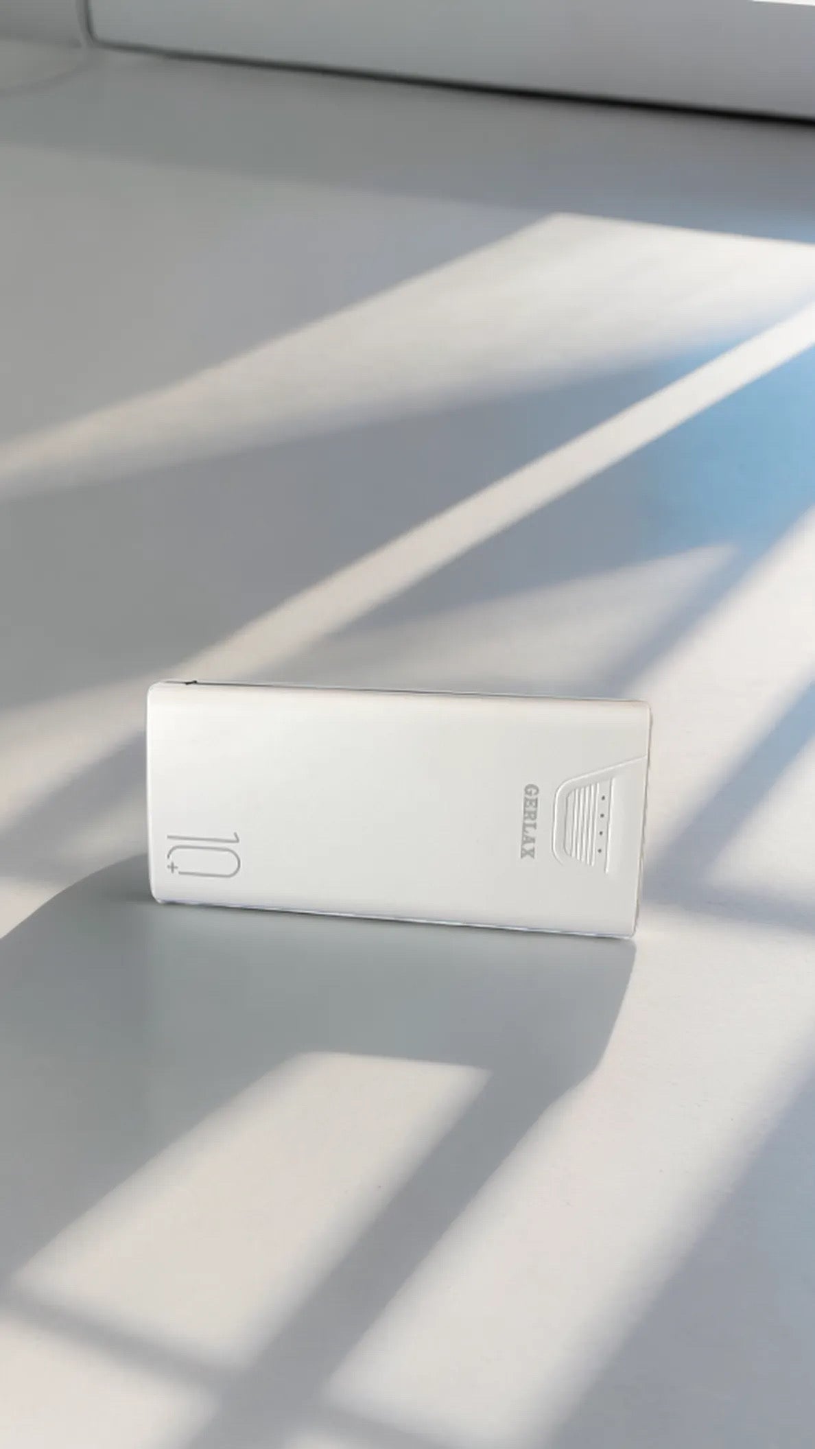 Gerlax 10000mAh Power Bank β Dual USB Output, Type-C Port, 3A Fast Charging | Slim Lithium Polymer Battery
